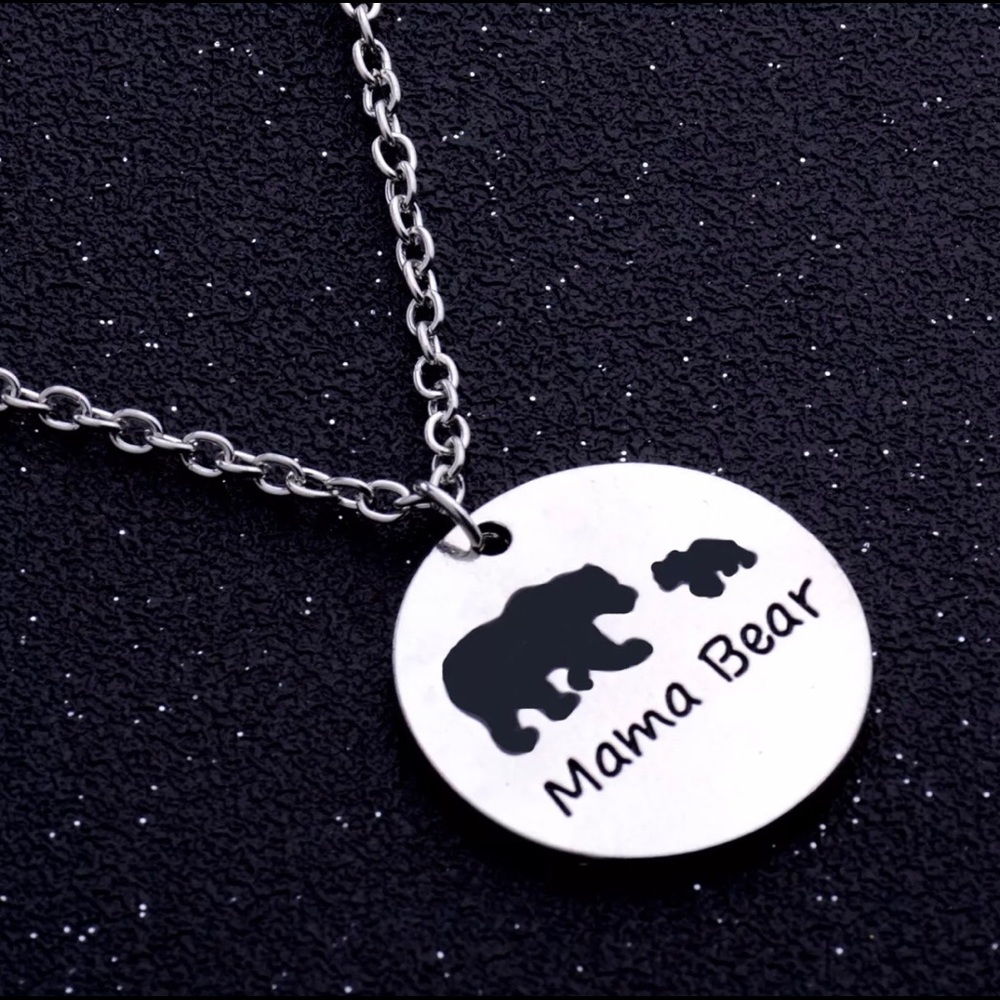 Cute mama bear necklace!! - Picture 2 of 2